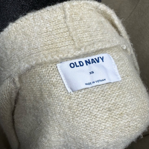 Old Navy Cardigan - Picture 3 of 4
